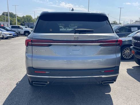 Used 2025 Buick Enclave Preferred AWD/4WD image 5
