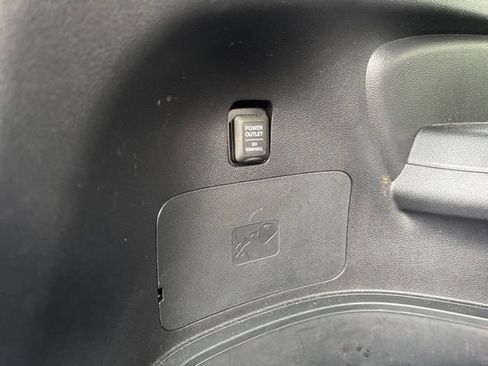 Used 2018 Honda Pilot Elite image 24