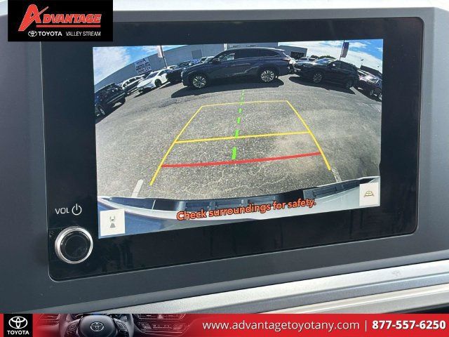 Used 2026 Toyota Tacoma SR5 RWD image 33