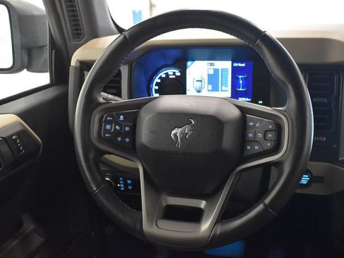 Used 2023 Ford Bronco Wildtrak AWD/4WD image 23