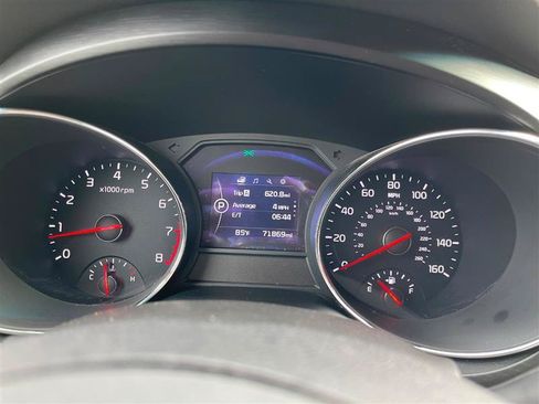 Used 2017 Kia Sedona LX w/ LX Essentials Premium Package FWD image 73