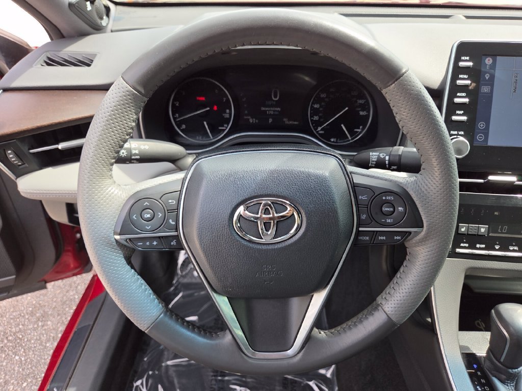 Used 2020 Toyota Avalon Limited w/ Advanced Safety Package FWD image 32