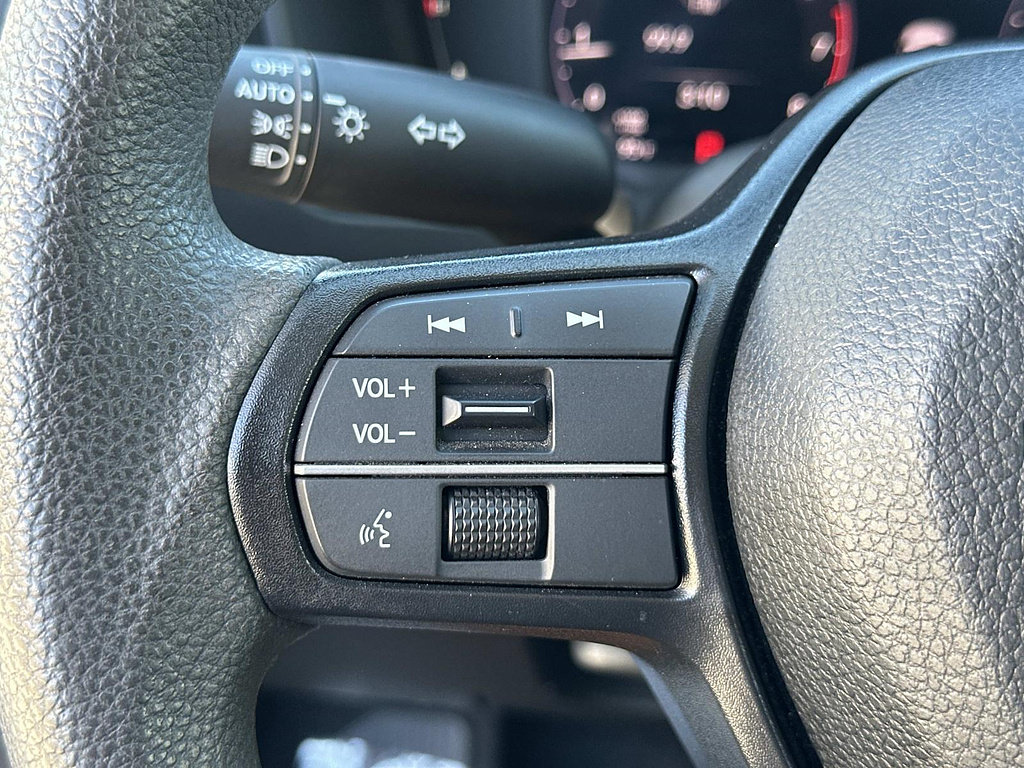 Certified 2023 Honda Accord EX image 5