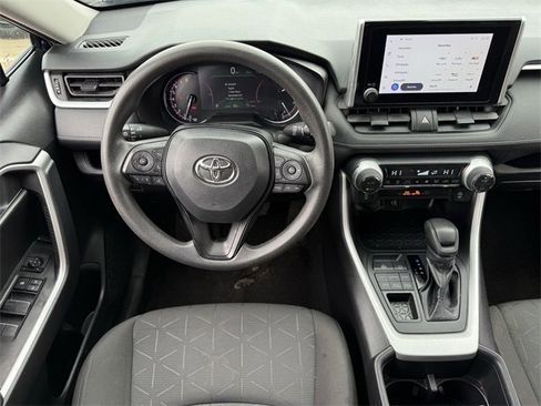Used 2024 Toyota RAV4 XLE image 12