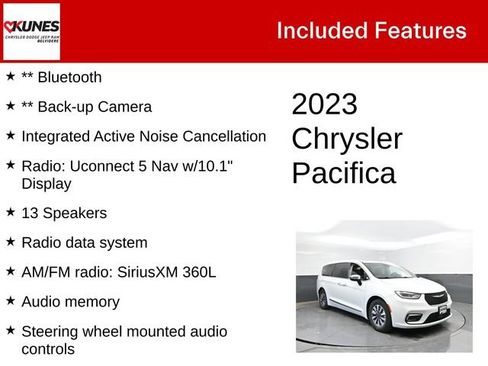 Used 2023 Chrysler Pacifica Limited FWD image 3