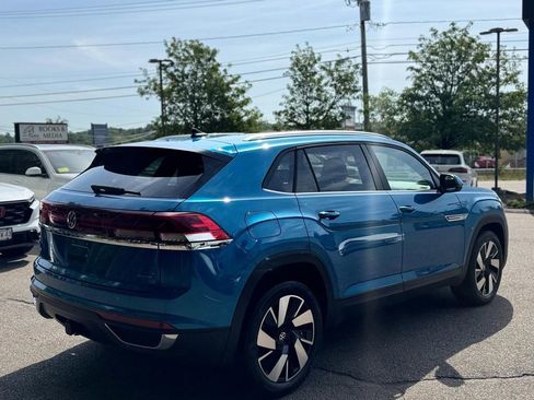 Used 2024 Volkswagen Atlas Cross Sport SE w/ Panoramic Sunroof Package AWD/4WD image 6