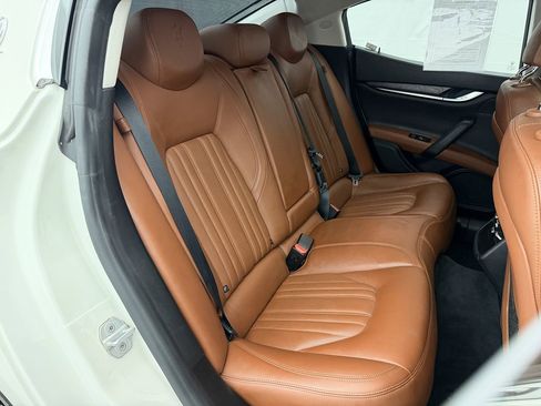 Used 2016 Maserati Ghibli S image 25