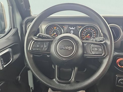 Used 2023 Jeep Wrangler Unlimited Sport AWD/4WD image 19