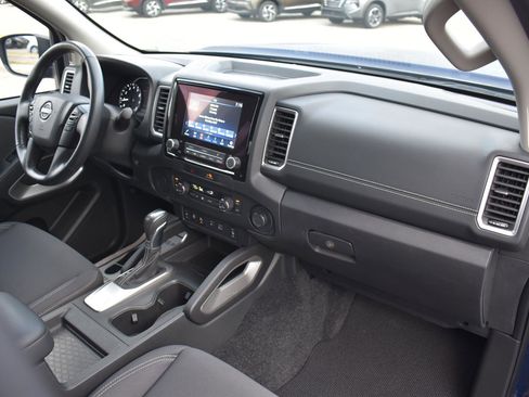 Used 2023 Nissan Frontier SV w/ SV Convenience Package image 61