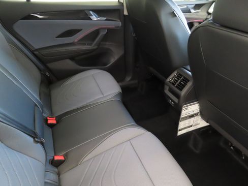 New 2026 Volkswagen Tiguan SE image 24