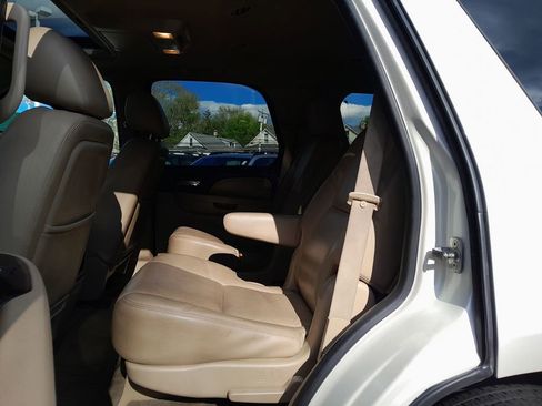 Used 2012 GMC Yukon Denali AWD/4WD image 31