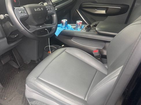 Used 2026 Kia EV9 Light RWD image 2