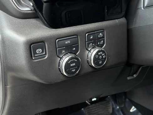 Used 2025 GMC Sierra 1500 SLT AWD/4WD image 25