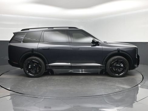 Used 2027 Kia Telluride EX X-Line AWD/4WD image 2