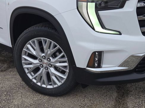 New 2026 GMC Acadia Elevation w/ Elevation Premium Package AWD/4WD image 3
