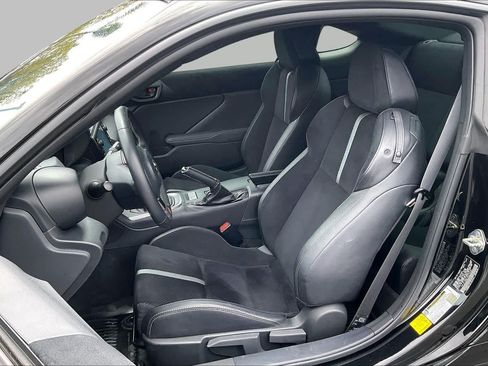 Certified 2025 Toyota GR86 Premium w/ ALL Weather Mat Package (TMS) RWD image 7