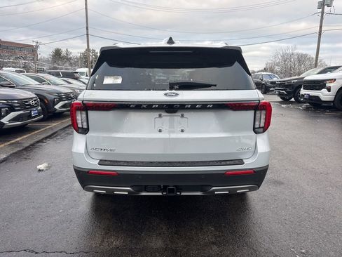 New 2026 Ford Explorer Active w/ Active Comfort Package image 7