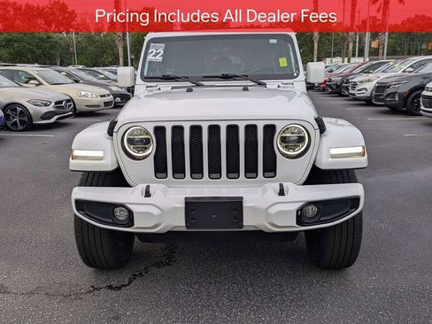 Used 2022 Jeep Wrangler Unlimited Sahara AWD/4WD image 9
