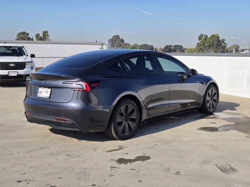 Used 2024 Tesla Model 3 Long Range image 4