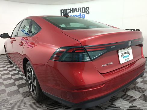 Certified 2025 Honda Accord SE image 2