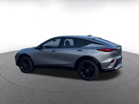 Used 2025 Buick Envista Sport Touring image 3