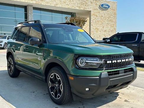New 2025 Ford Bronco Sport Outer Banks w/ Outer Banks Tech Package+ image 16