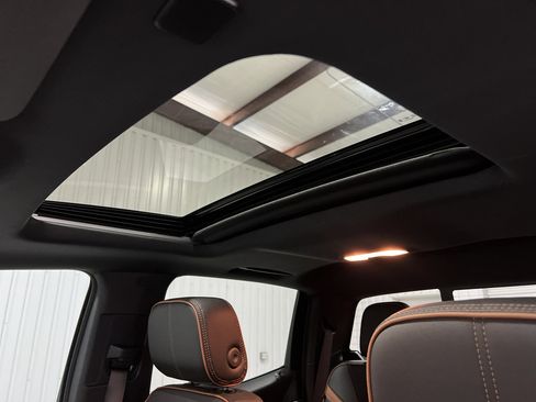 New 2025 GMC Canyon AT4 w/ Technology Plus Package image 17