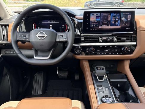New 2026 Nissan Pathfinder Platinum w/ Cargo Package AWD/4WD image 8