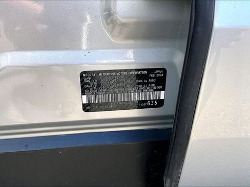 Used 2024 Mitsubishi Outlander SE AWD/4WD image 30