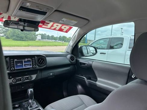 Used 2020 Toyota Tacoma SR w/ SR Convenience Package RWD image 37