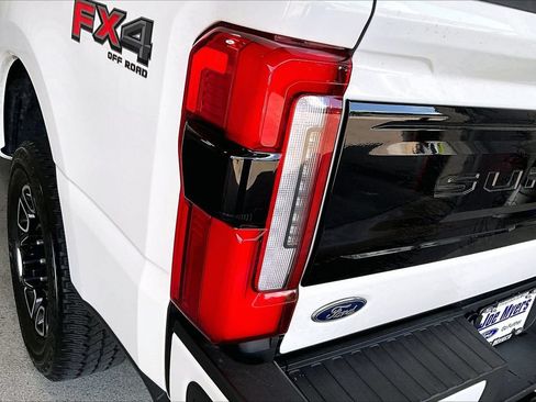 Used 2025 Ford F250 Platinum AWD/4WD image 29