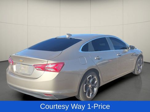 Used 2022 Chevrolet Malibu LT FWD image 9