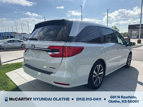 Used 2023 Honda Odyssey Touring image 11