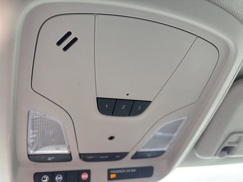 Used 2019 Chevrolet Impala Premier image 18