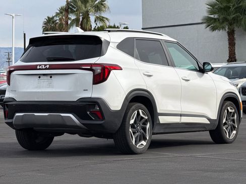 Certified 2024 Kia Seltos SX w/ SX Sunroof Package image 3