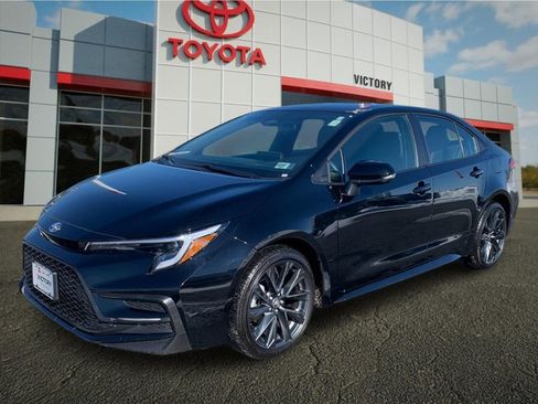 Used 2025 Toyota Corolla SE image 7