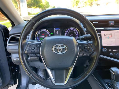 Used 2019 Toyota Camry SE w/ Audio Package FWD image 60