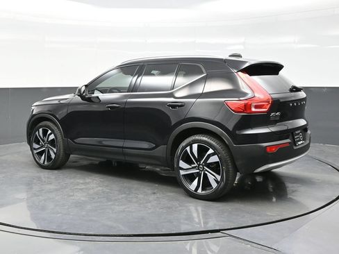 Used 2024 Volvo XC40 B5 Ultimate w/ Protection Package Premier AWD/4WD image 4