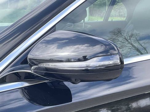 Certified 2019 Mercedes-Benz E 300 4MATIC image 16