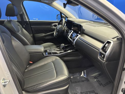 Used 2022 Kia Sorento SX AWD/4WD image 24