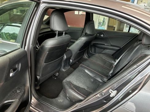 Used 2017 Honda Accord Sport Special Edition image 23
