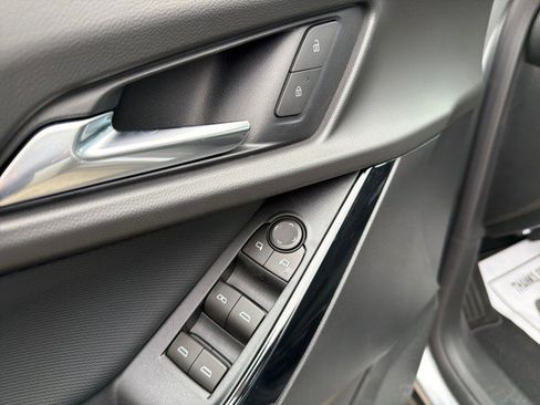 New 2026 Chevrolet Equinox LT image 17