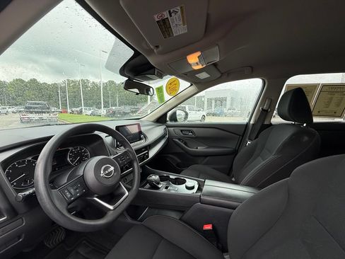 Used 2024 Nissan Rogue S AWD/4WD image 21