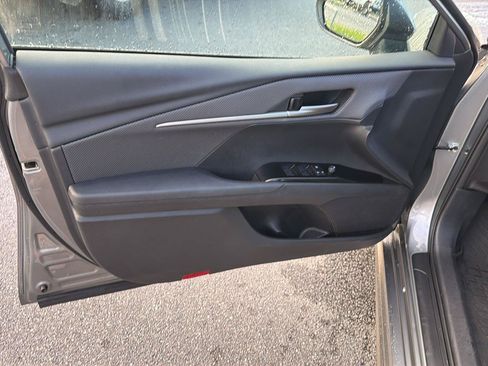 Certified 2025 Toyota Camry SE FWD image 16