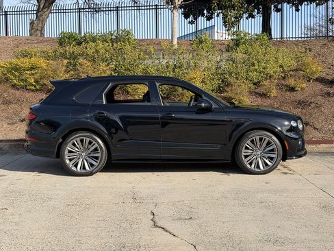 Used 2023 Bentley Bentayga Speed image 5