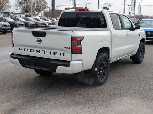 New 2026 Nissan Frontier SV image 3