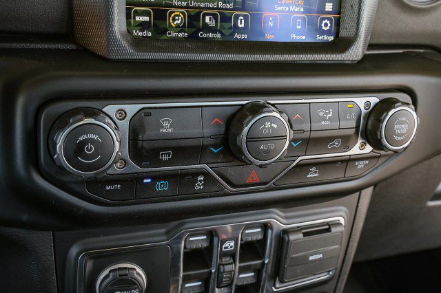 Used 2023 Jeep Wrangler Unlimited Rubicon 4xe AWD/4WD image 18