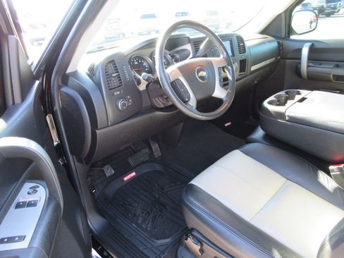 Used 2008 Chevrolet Silverado 1500 LT w/ Suspension Package, Off-Road image 16