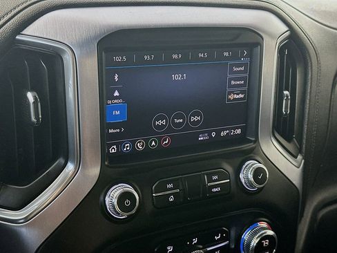 Used 2019 GMC Sierra 1500 SLT w/ SLT Premium Package image 17