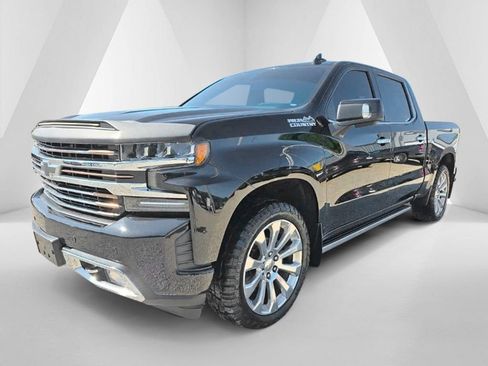 Used 2020 Chevrolet Silverado 1500 High Country w/ Technology Package AWD/4WD image 3